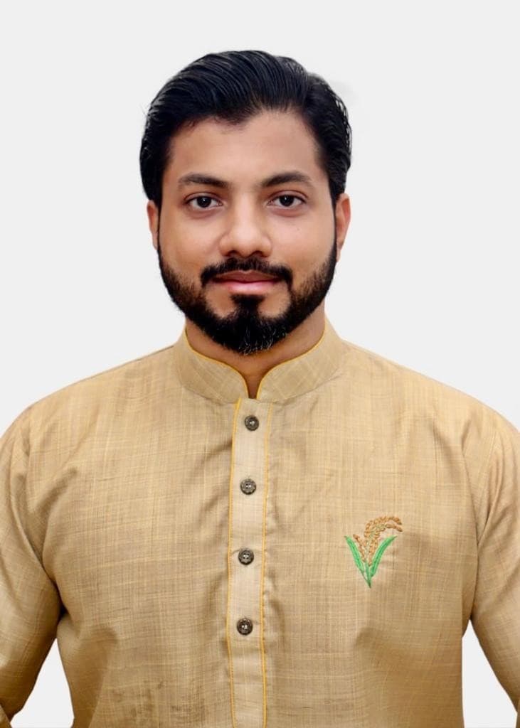 https://en.ishraque.com/wp-content/uploads/2021/03/ishraque.jpg